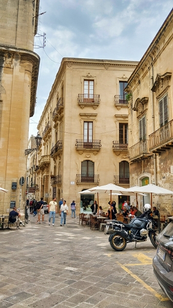 2025_05_09_115536_apulien-2025.jpg - Lecce