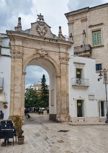 2025_05_15_133553_apulien-2025.jpg - Martina Franca - Porta Santo Stefano