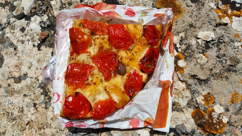 2025_05_17_121350_apulien-2025.jpg - Lecker Focaccia