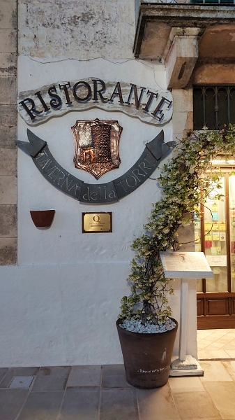 2025_05_17_202453_apulien-2025.jpg - Cisternino - Ristorante della Torre