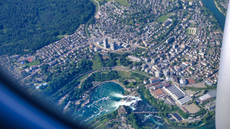 2025_05_18_144110_apulien-2025.jpg - Rückflug - Rheinfall von Schaffhausen