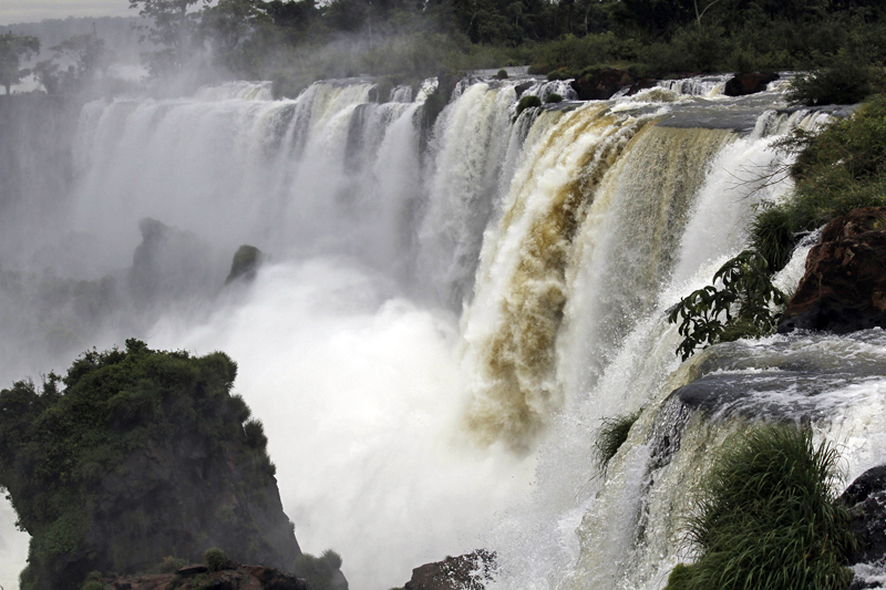 2015-02-11_09-03-56_argentinien-2015_gr.jpg - Tosende Wasserflle