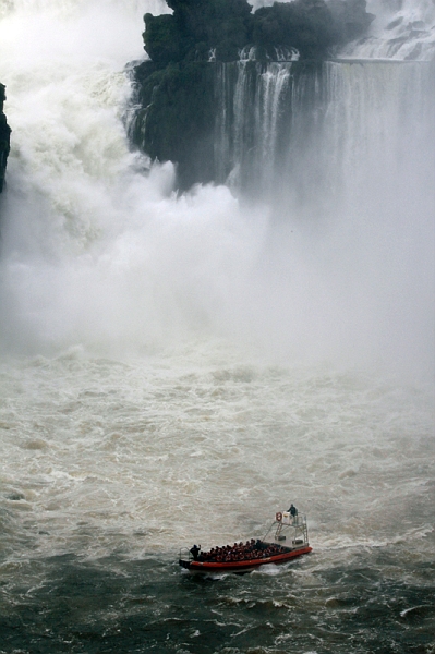 2015-02-11_10-15-37_argentinien-2015.jpg - Tosende Wasserflle 