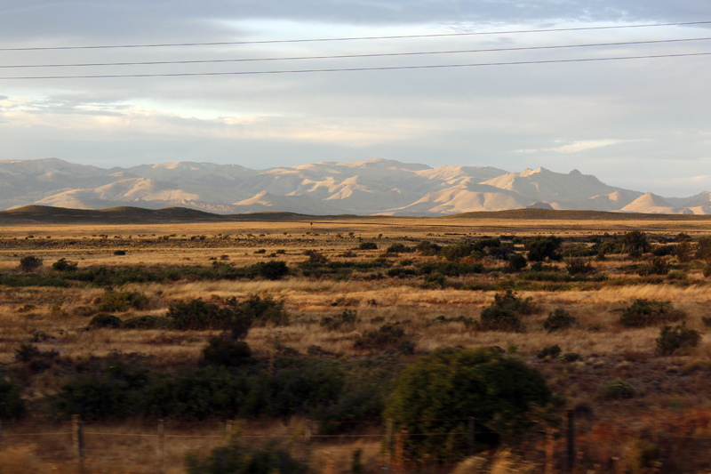 2015-02-12_20-31-55_argentinien-2015.jpg - Blick zu den Auslufern der Anden bei Bariloche