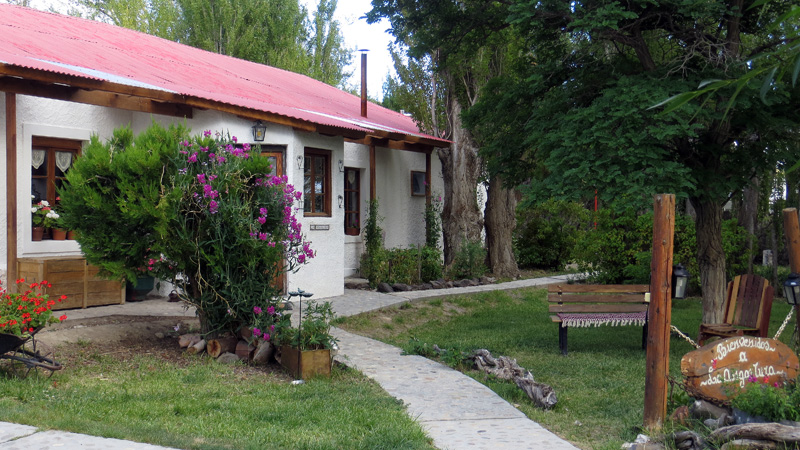 2015-02-17_10-02-15_argentinien-2015.jpg - Bungalows in der Estancia La Angostura 