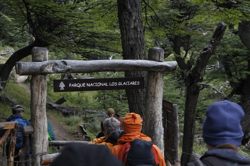 2015-02-19_09-34-34_argentinien-2015.jpg - Beginn unserer Wanderung an der M�ndung des Rio Blanco