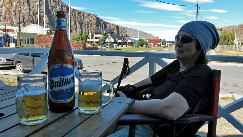 2015-02-19_15-41-11_argentinien-2015.jpg - Verdienter Durstl�scher in El Cnalten