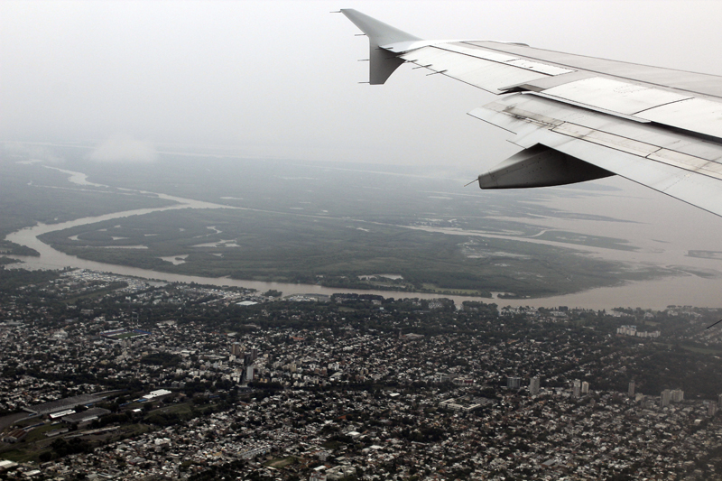 2015-02-25_14-28-19_argentinien-2015.jpg - ber dem Husermeer von Buenos Aires