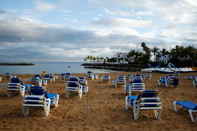 2009-03-02_20-01-39.jpg - Am Strand von Puerto de Mogan