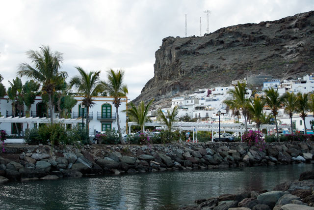 2009-03-02_20-03-39.jpg - Knstlicher Kanal in Puerto de Mogan