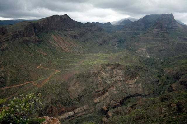 2009-03-01_17-15-28.jpg - Blick vom Mirador de Fataga in das gleichnamige Barranco