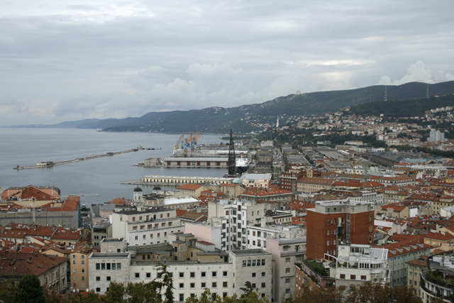 2010-09-28_12-24-41_friaul_2010.jpg - Triest