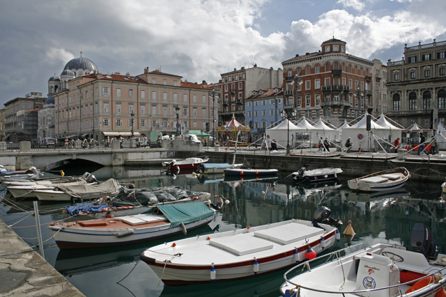 2010-09-28_14-07-40_friaul_2010.jpg - Triest - Canal Grande