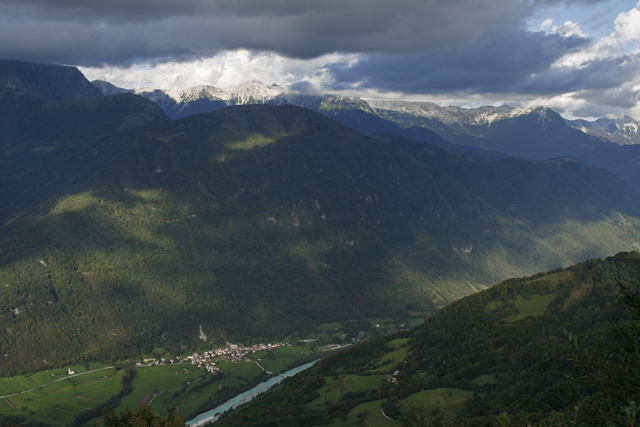 2010-09-29_16-30-44_friaul_2010.jpg - Auf dem Kolovrat - Blick nach Slovenien