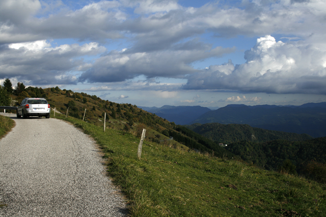 2010-09-29_16-45-37_friaul_2010.jpg - Auf dem Kolovrat