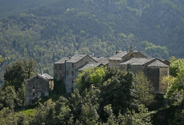 2009-05-05_15-26-08_korsika.jpg - In der Castagniccia