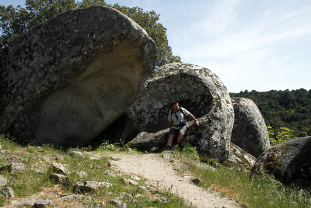 2009-05-10_15-49-11_korsika.jpg - Castello di Cucuruzzi