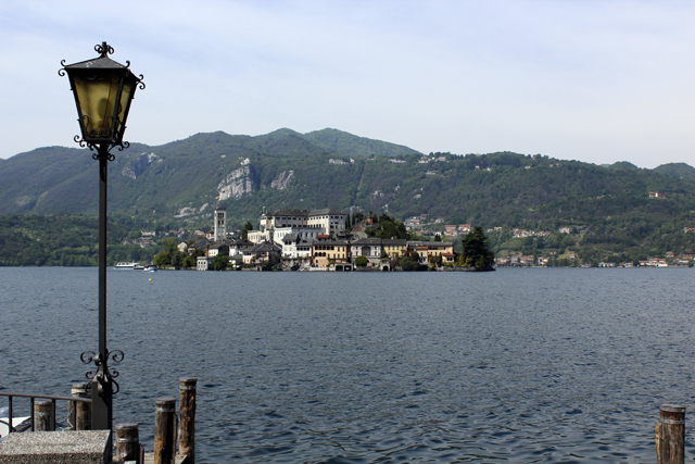 2012-05-15_11-09-58_ligurien2012.jpg - Orta San Giulio - Isola San Giulio