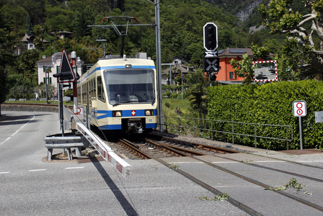 2012-05-16_14-33-57_ligurien2012.jpg - Ponte Brolla