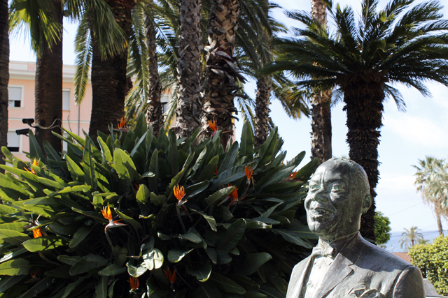 2012-05-02_08-09-31_ligurien2012.jpg - Louis Armstrong in Sanremo