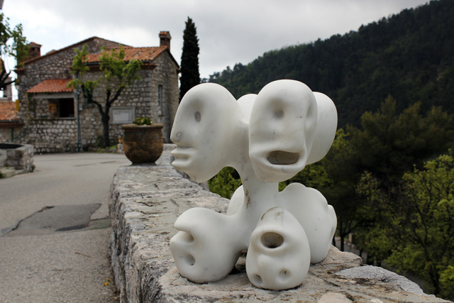 2012-05-04_09-01-39_ligurien2012.jpg - Knstlerdorf Castillon oberhalb von Menton