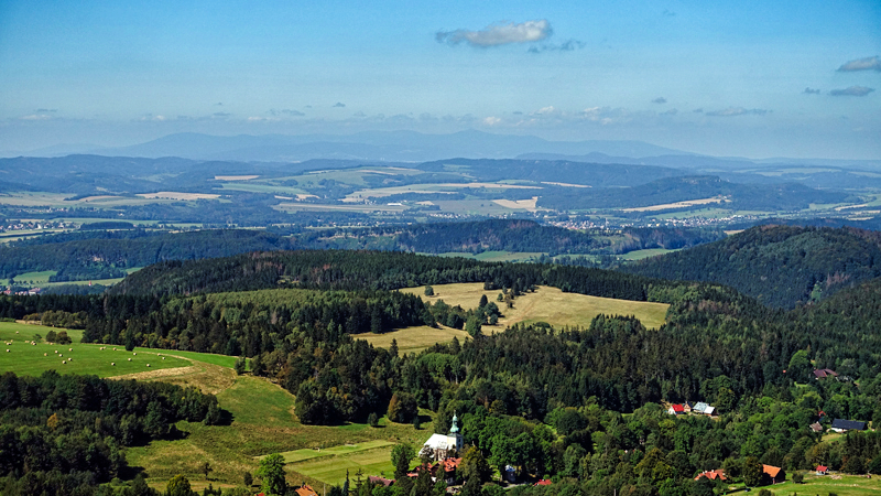20200911_122412_malafatra_broumovsko_2020.jpg - Blick vom Groen Heuscheuer zum Broumovsko