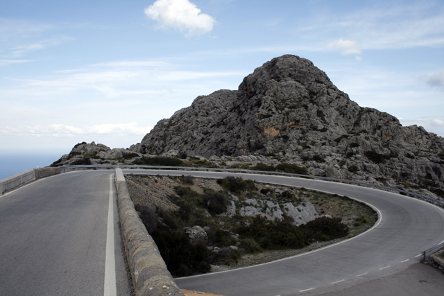 2011-03-22_10-58-47_mallorca_2011.jpg - Nus de Sa Corbata - "Krawattenknoten"