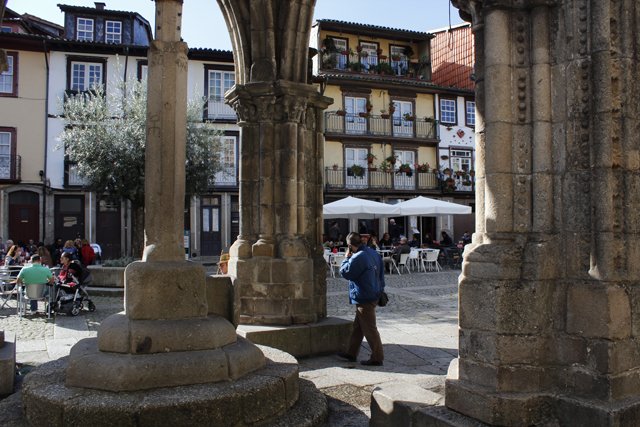 2012-10-20_16-26-57_portugal2012.jpg - Guimaraes