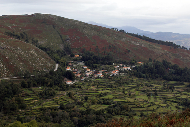 2012-10-21_14-57-55_portugal2012.jpg - Landschaft bei der Serra da Peneda