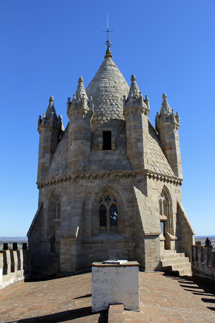 2012-10-13_12-29-22_portugal.jpg - Evora - Kloster