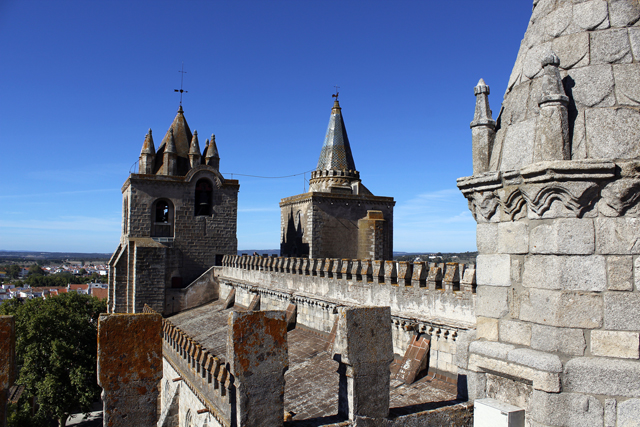 2012-10-13_12-30-00_portugal.jpg - Evora - Kloster