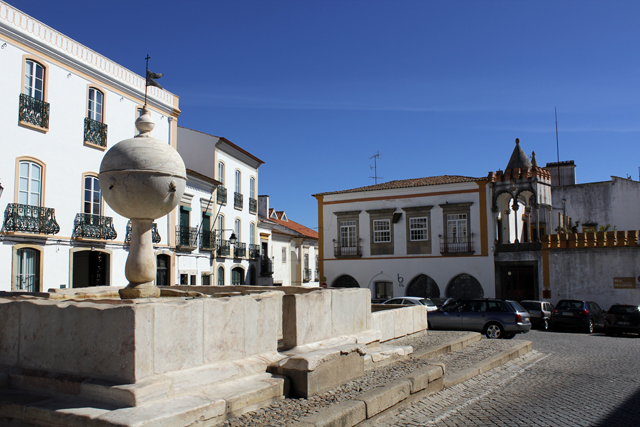2012-10-13_14-09-17_portugal.jpg - Evora