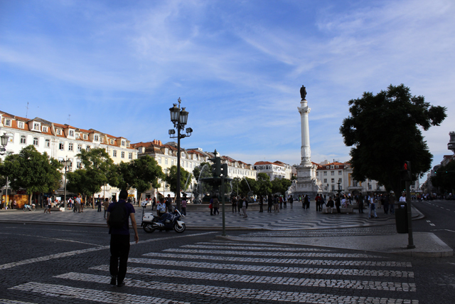 2012-10-13_18-32-28_portugal.jpg - Lissabon - Praca Dom Pedro IV (Rossio)