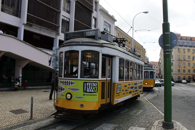 2012-10-14_14-41-24_portugal.jpg - Lissabon - Straenbahn-Oldtimer (Electrico)