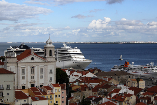 2012-10-14_17-31-02_portugal.jpg - Lissabon - Rio Tejo