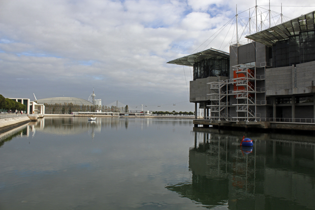 2012-10-16_11-11-24_portugal.jpg - Lissabon - Gelnde der Expo 98