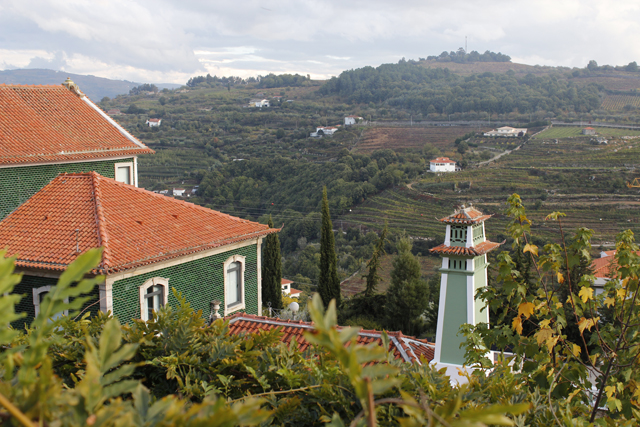 2012-10-19_18-34-45_portugal2012.jpg - Lamego - Hotelgarten
