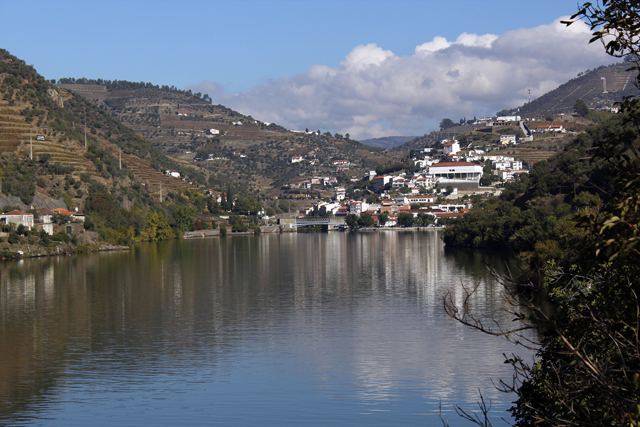 2012-10-20_13-01-12_portugal2012.jpg - Pinhao am Douro