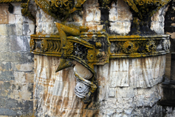 Säulenschmuck im Castelo Templario e Convento de Cristo