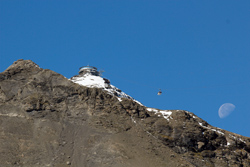 Schilthorn und Mond