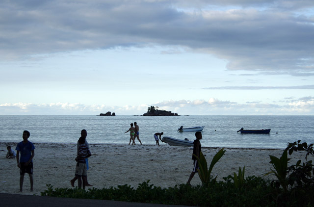 2008-10-01_15-27-09.jpg - Abend am Hausstrand