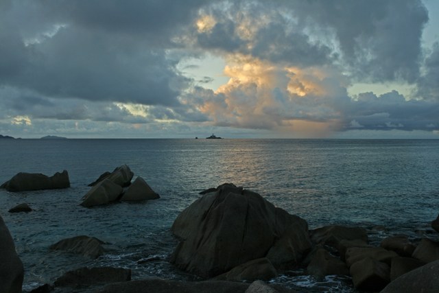 2008-10-13_16-06-40.jpg - Abendstimmung �ber dem Indischen Ozean