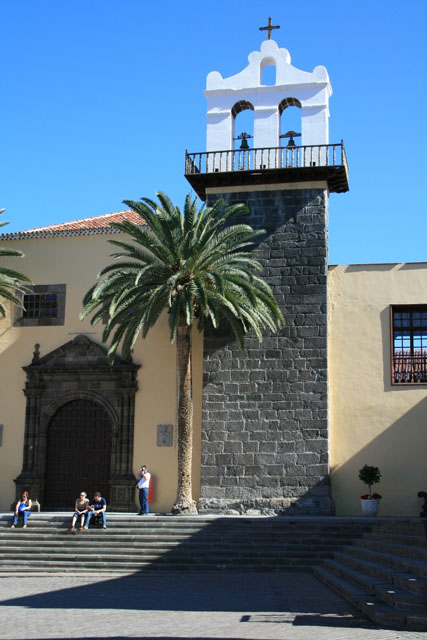 2008-01-02_14-51-26_teneriffa7.jpg - Glockenturm