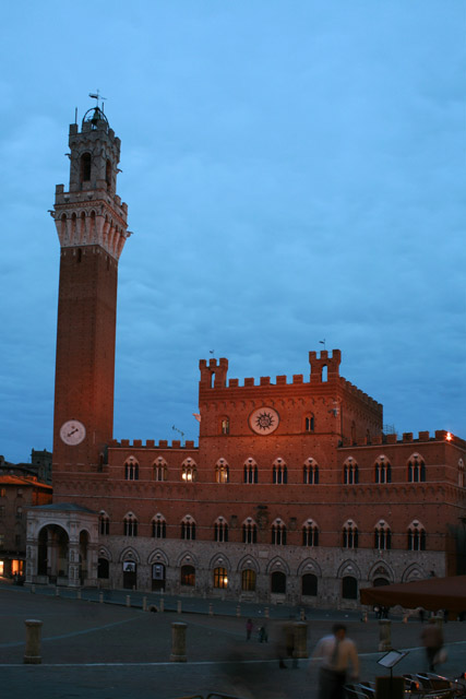 20080409_193803.JPG - Siena