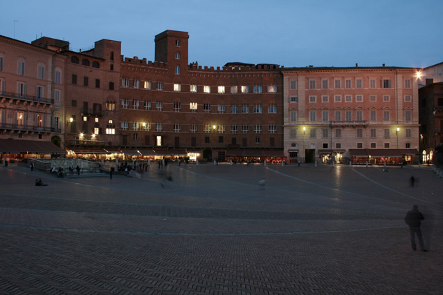 20080409_194523.JPG - Siena