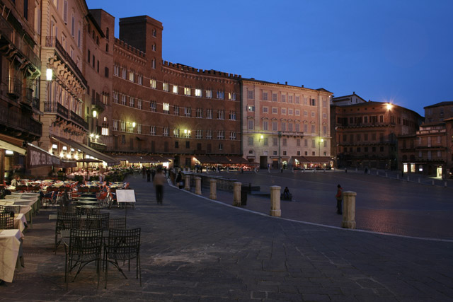 20080409_195413.JPG - Siena