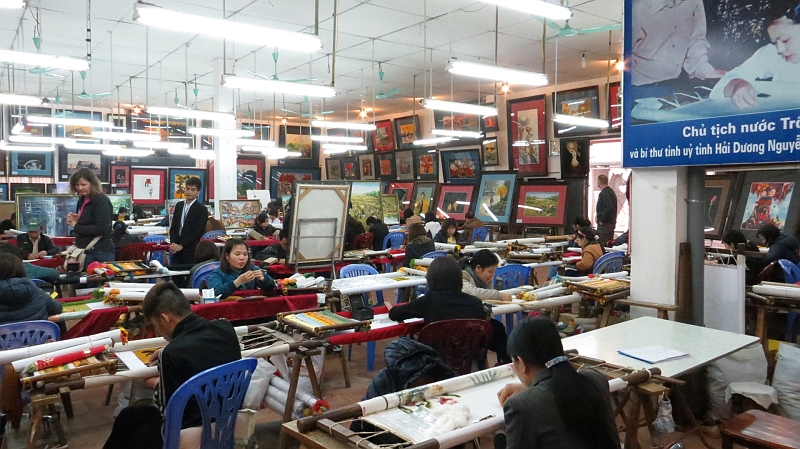 2014-03-17_10-36-13_vietnam2014.jpg - Vietnamesische Handwerkskunst fr Touristen