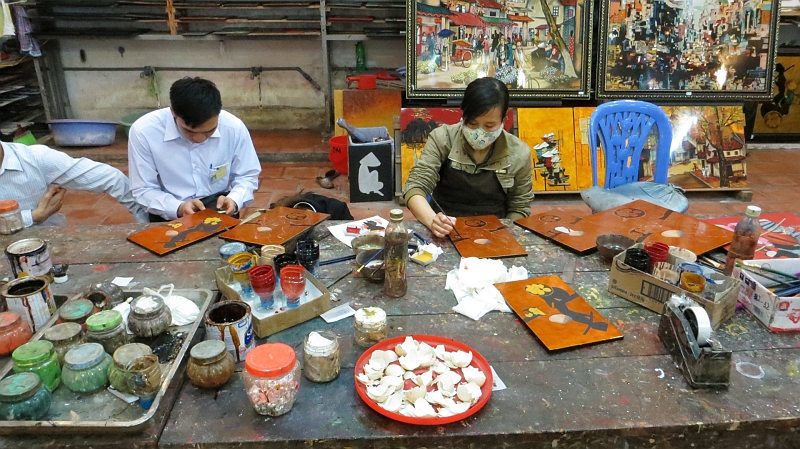 2014-03-17_10-42-49_vietnam2014.jpg - Vietnamesische Handwerkskunst fr Touristen