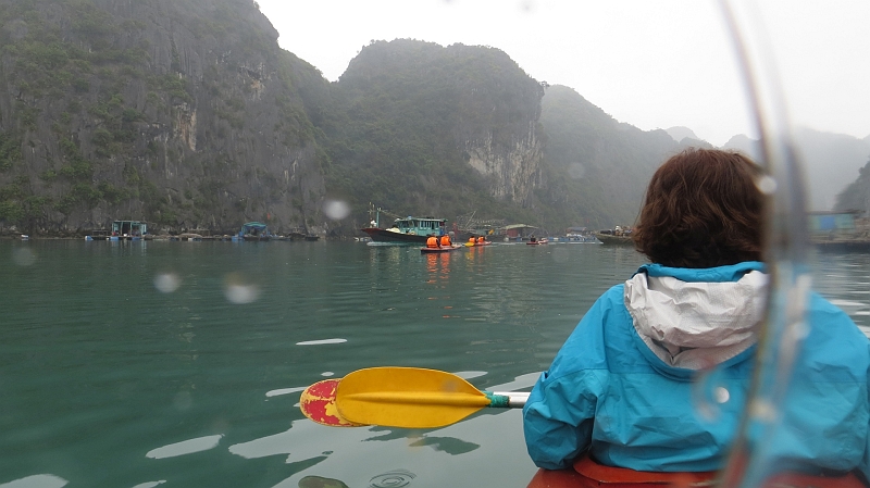 2014-03-18_10-32-56_vietnam2014.jpg - Mit dem Kajak unterwegs