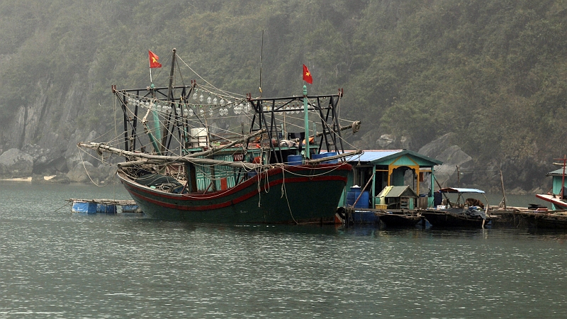 2014-03-18_12-20-39_vietnam2014.jpg - Fischerboot